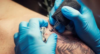 Quanto guadagna un tatuatore? All’ora, al mese, privato, al giorno