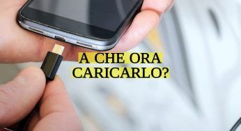 Telefono, è questo l’orario perfetto per ricaricarlo: dimezzi la bolletta del mese